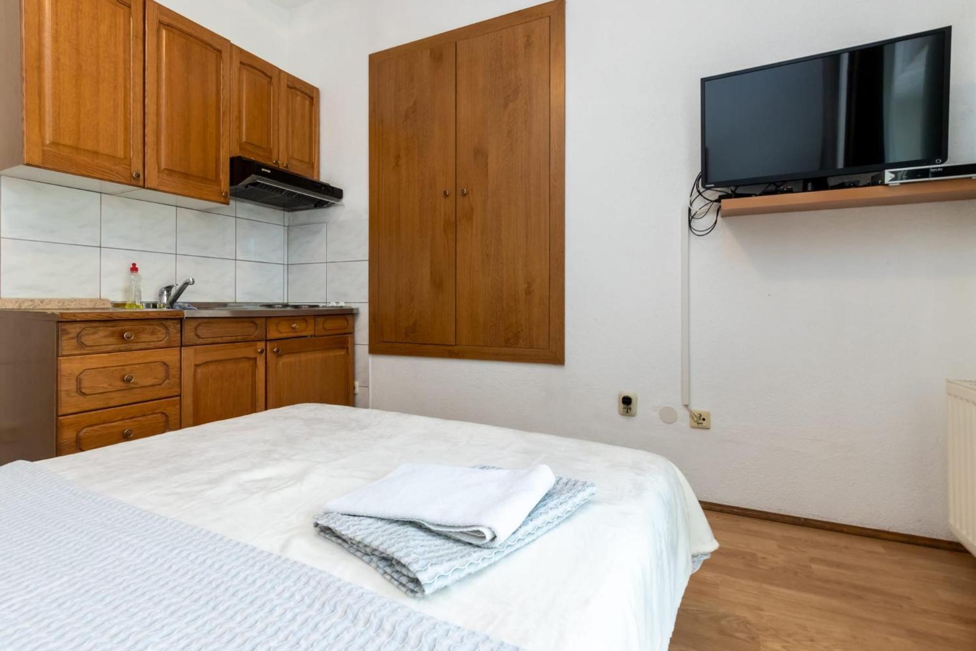 Apartments Dino Kastela Luaran gambar