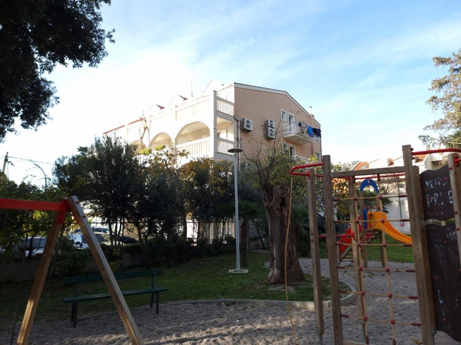 Apartments Dino Kastela Luaran gambar
